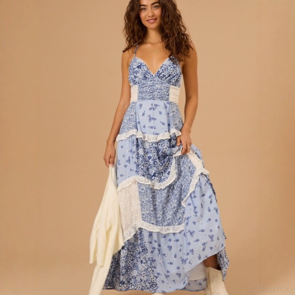 Lace floral suspender skirt