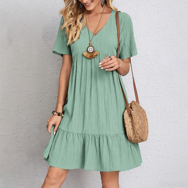 Short-sleeved waist-length flowing dress